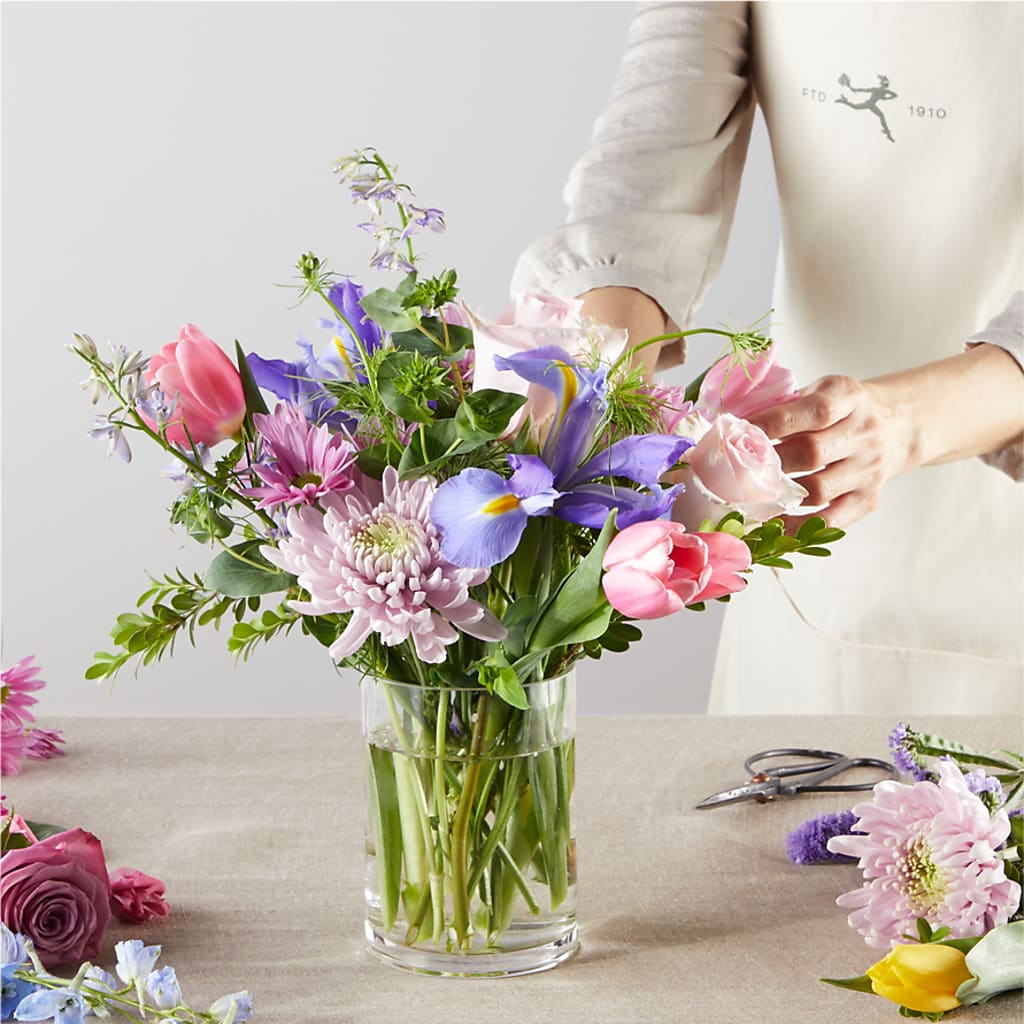 Pastel Tradition - A Florist Original – KELLY ANN'S FLORAL, Wilkes Barre PA